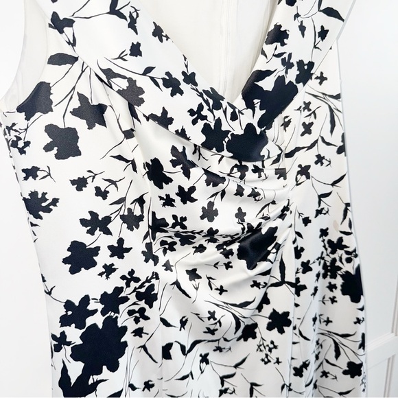 Kay Unger Satin Sleeveless Sheath Floral Black/ White Dress Portrait Collar 12 - Picture 6 of 11